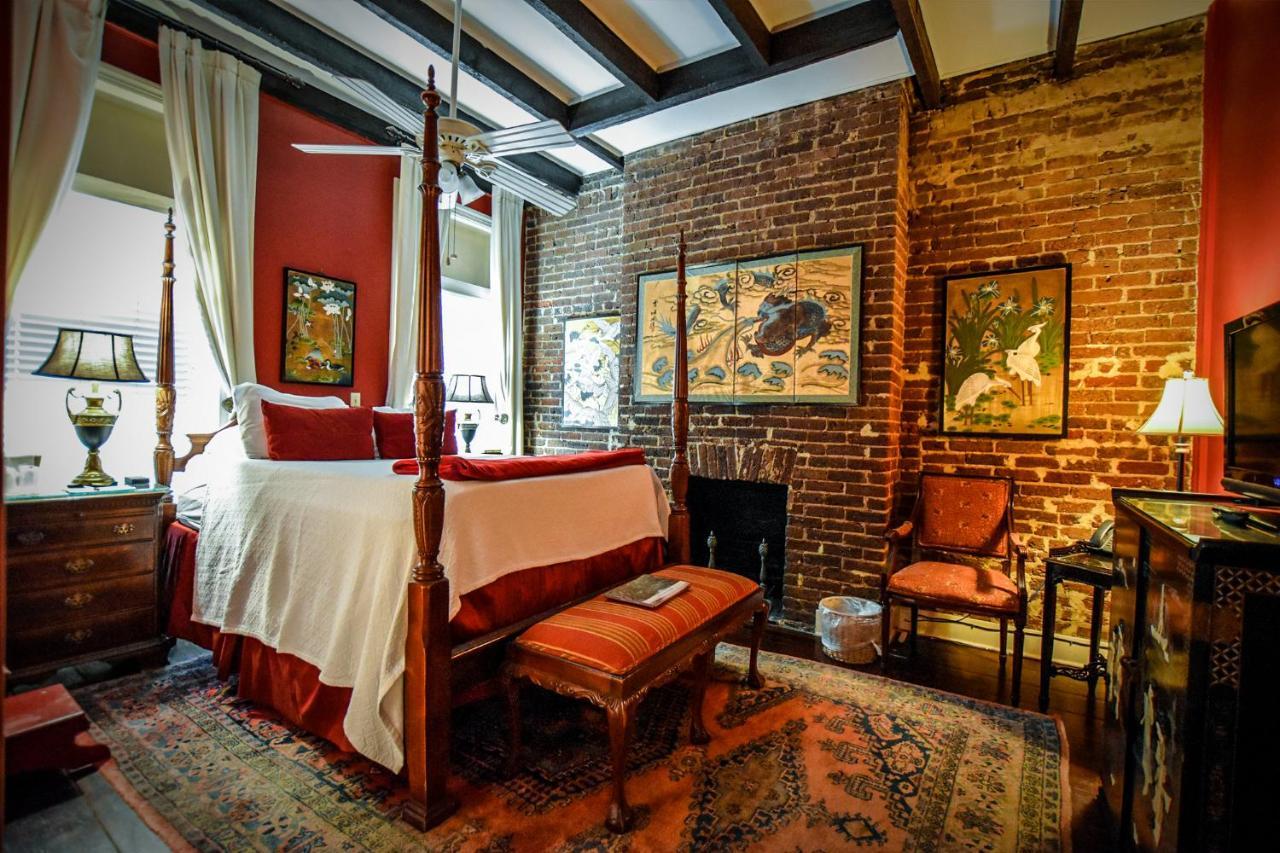 Savannah Bed & Breakfast Inn ภายนอก รูปภาพ