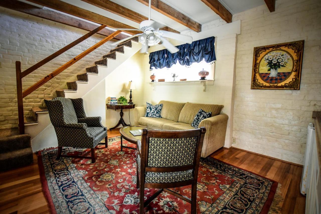 Savannah Bed & Breakfast Inn ภายนอก รูปภาพ