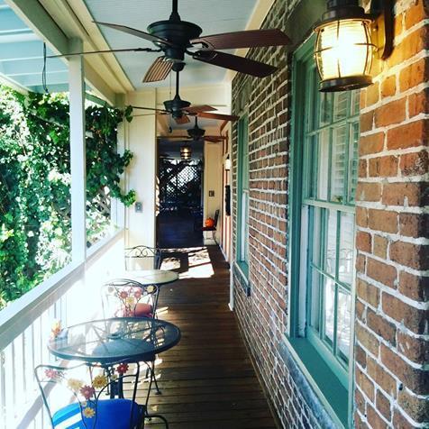 Savannah Bed & Breakfast Inn ภายนอก รูปภาพ